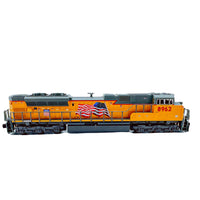 EMD SD70ACe with Nose Headlight Sound and DCC Union Pacific #8962 (Armour Yellow, gray, United States Flag)