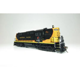 Alco RS11 - Standard DC -- Burlington Northern 4197 (Ex-NP Patch, black, yellow)