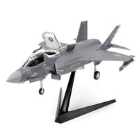 Lockheed Martin F-35B Lightning II (1/48th Scale) Plastic Aircraft Model Kit