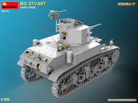 M3 Stuart Early Production (1/35 Scale) Plastic Tank Model Kit