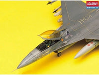 F-16 A/C Falcon USAF (1/48 Scale) Aircraft Model Kit