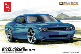 2009 Dodge Challenger R/T (1/25 Scale) Plastic Vehicle Model Kit