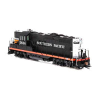 Southern Pacific (SP) #5634 Black Widow GP9