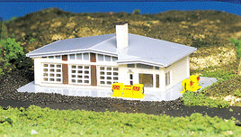 Shell Gas Station -- Assembled - 3-1/2 x 5-1/2" 8.9 x 14cm