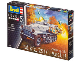 Sd.Kfz. 251/1 Ausf.B Stuka zu FuB (1/35 Scale) Plastic Military Kit