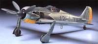 Focke-Wulf FW190 A3 Airplane (1/48 Scale) Plastic Aircraft Model Kit