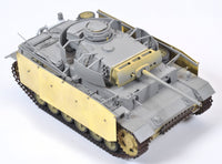 PzKpfw III Ausf M with Side-Skirt (1/35 Scale) Plastic Military Model Kit