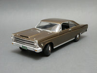 '66 Ford Fairlane (1/25 Scale) Plastic Vehicle Model Kit